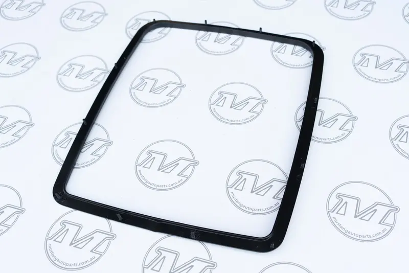Shaker Bonnet Surround Alloy Xy Gt (Threaded Studs) 1