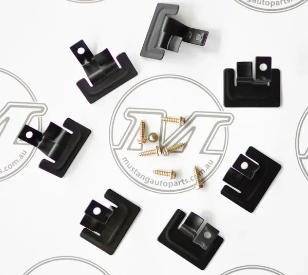 Window Mould Retainer Xr-Xy Front Lower Kit 1